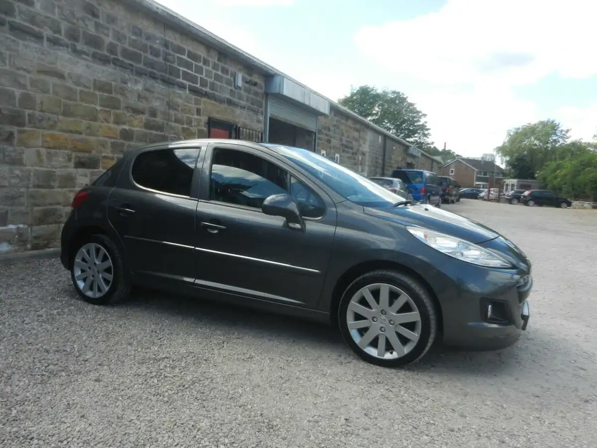 2012-peugeot-207-16-allure-5d-big-7