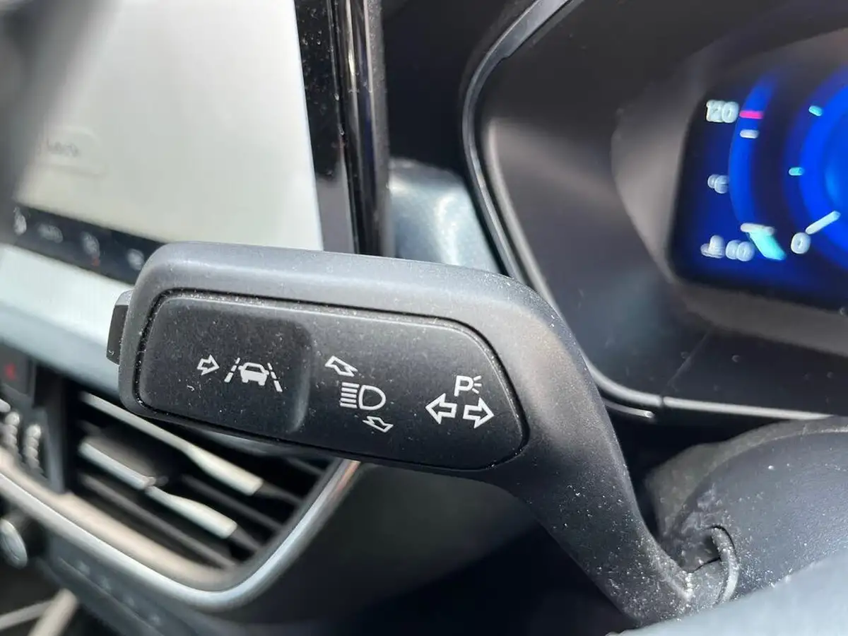 2022-ford-focus-big-24
