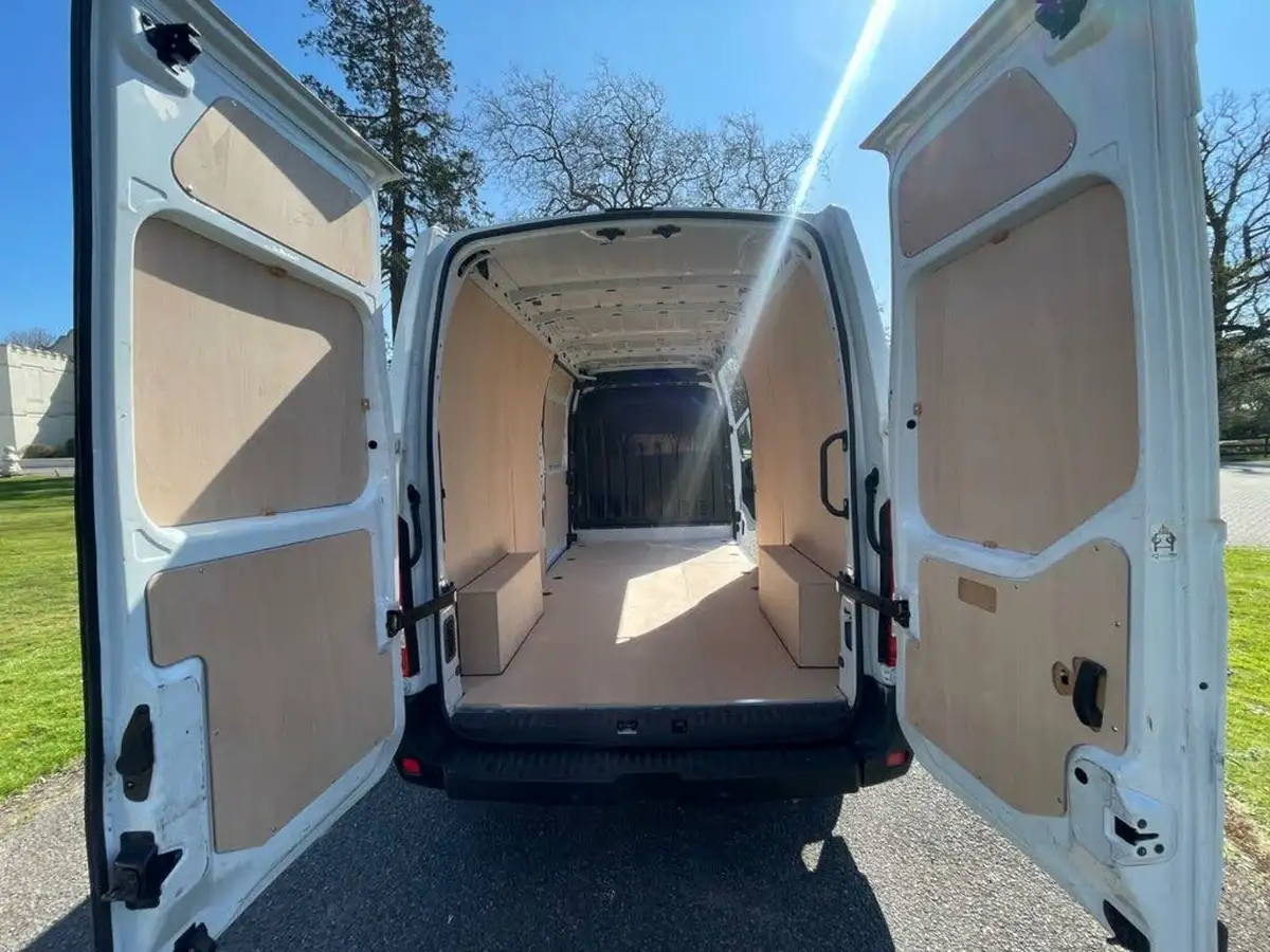 2022-nissan-interstar-23dci-f35-l3h2-tekna-135pseu6d-panel-van-big-1