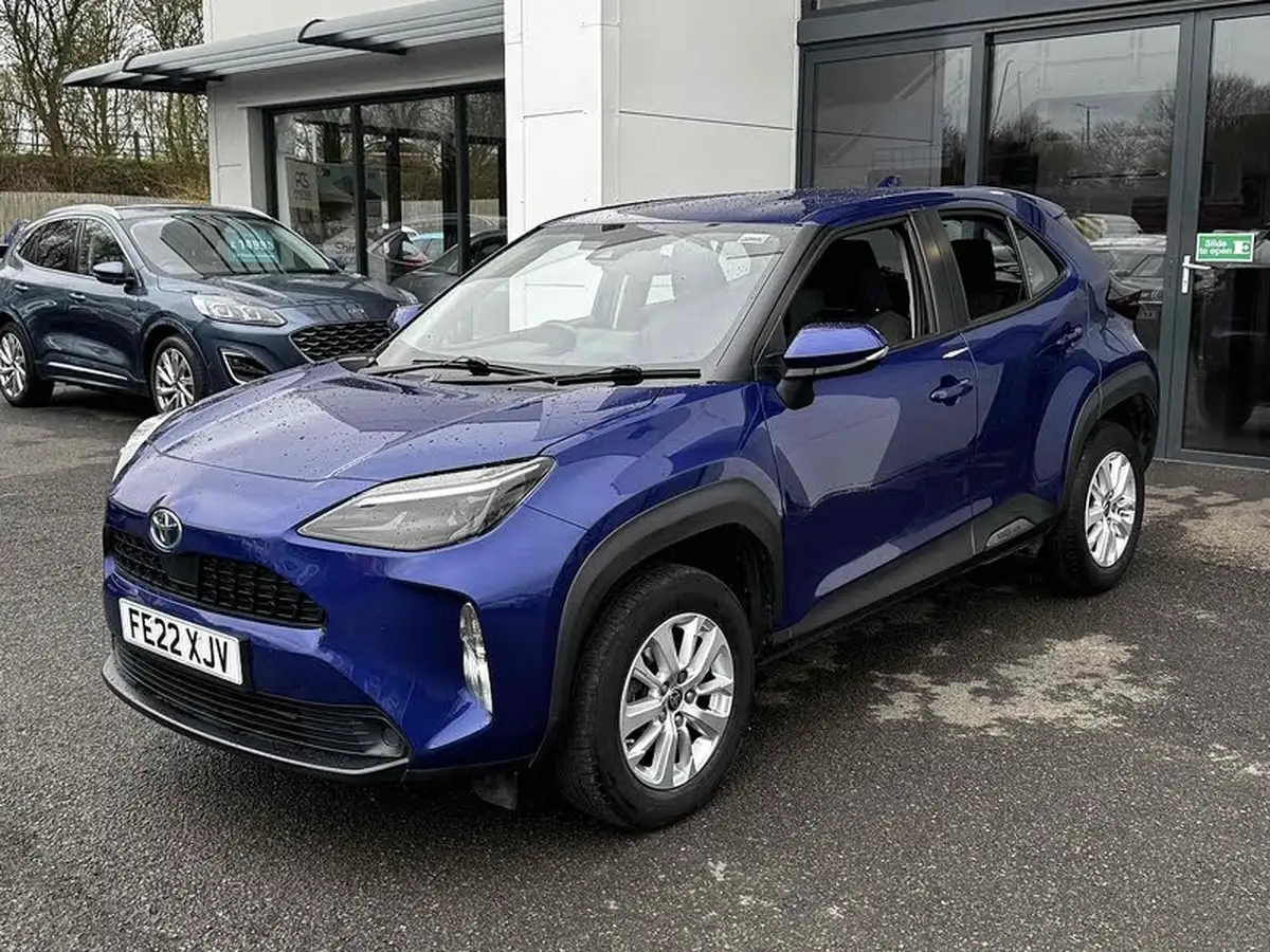 2022-toyota-yaris-cross-15-vvt-i-icon-big-22