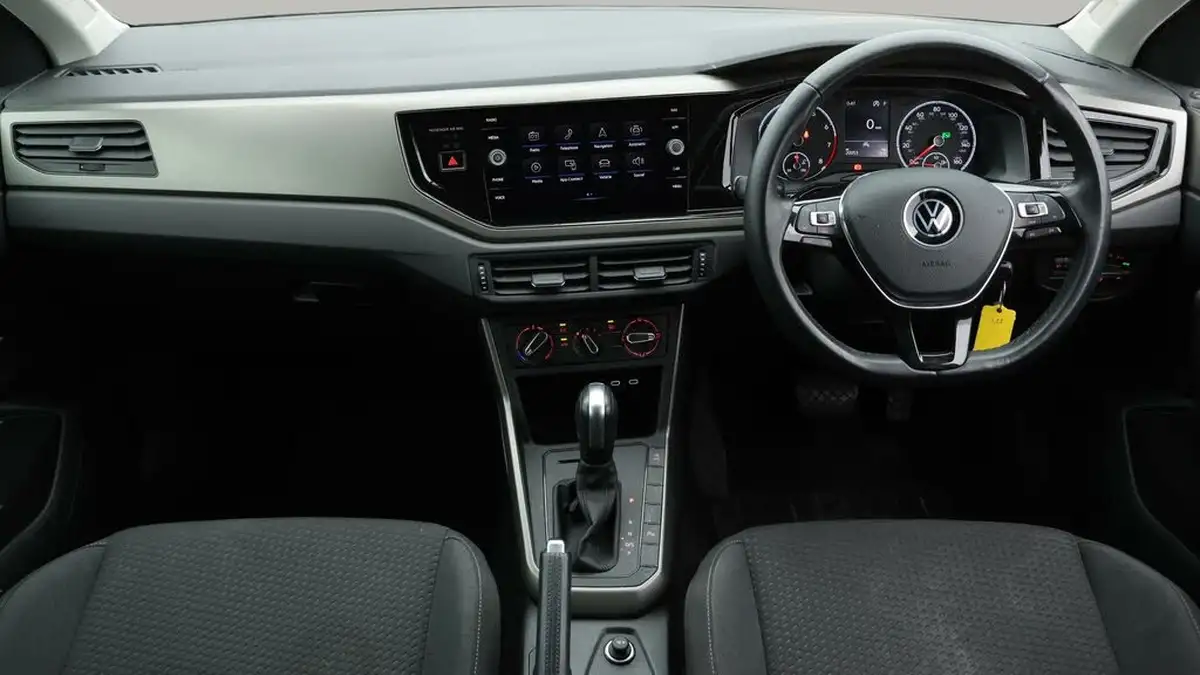 2021-volkswagen-polo-10-tsi-match-dsg-big-13