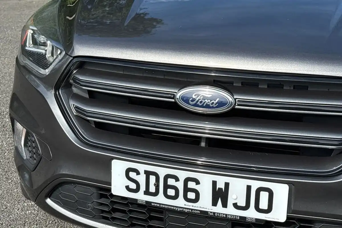 2017-ford-kuga-20tdci-st-line-180ps-awd-powershift-big-25