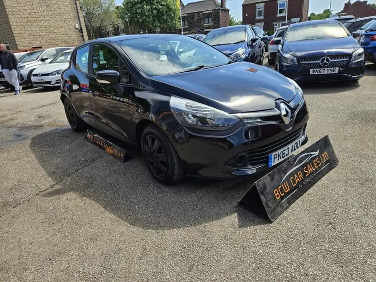 2013-renault-clio-12-expression-big-3