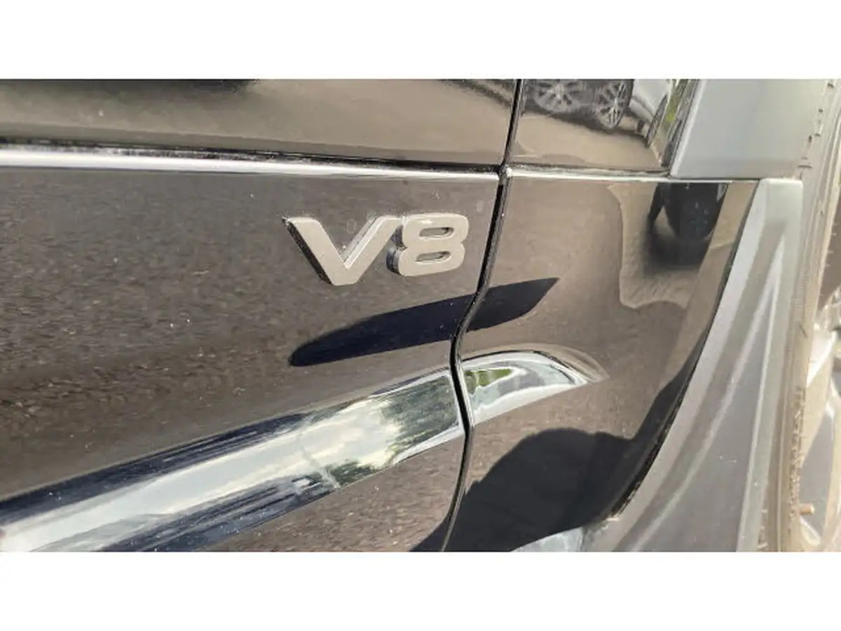 2023-land-rover-90-defender-50-p525-v8-big-47