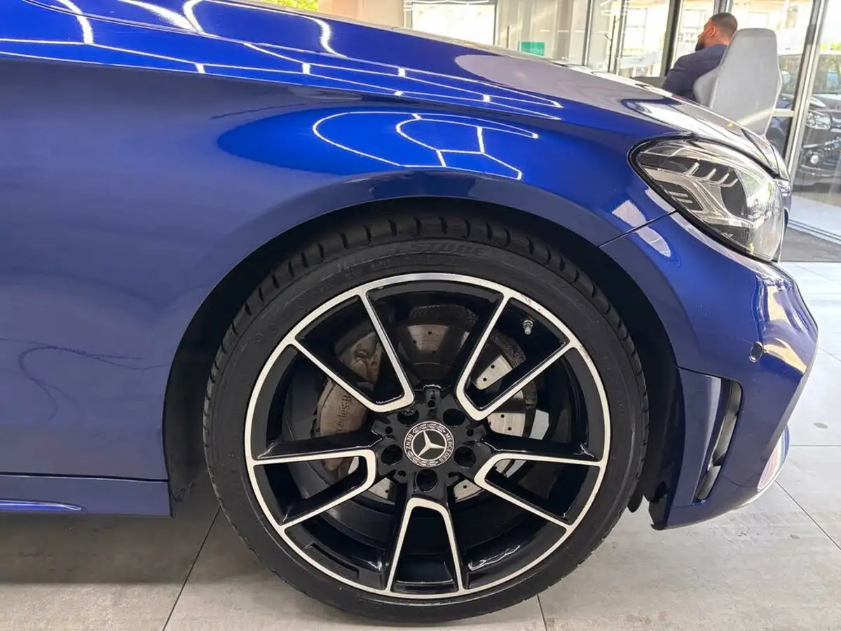 2018-mercedes-benz-c-class-15-c200-amg-line-ss-saloon-4d-big-3