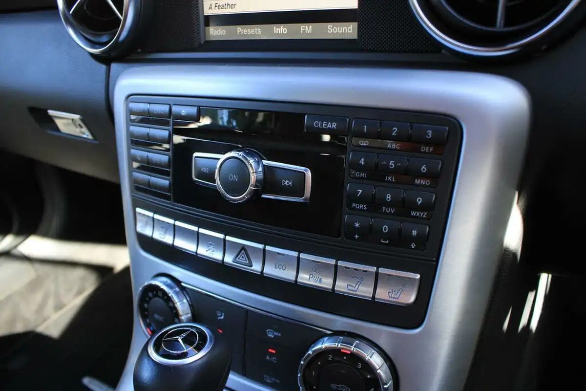 2012-mercedes-benz-slk-18-slk200-184bhp-ss-7g-tronic-plus-big-17