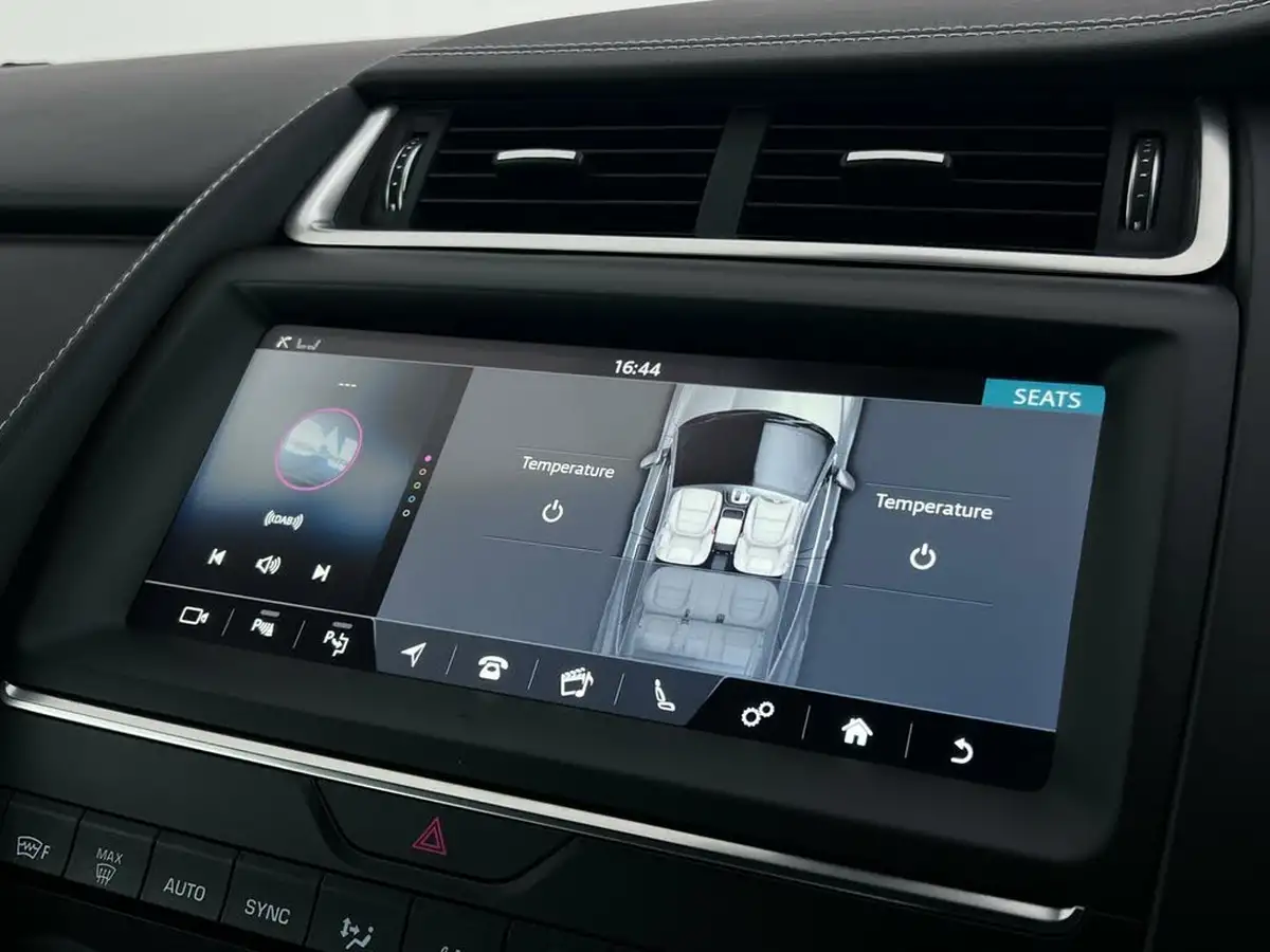 2018-jaguar-e-pace-20-i4-r-dynamic-se-249ps-big-37