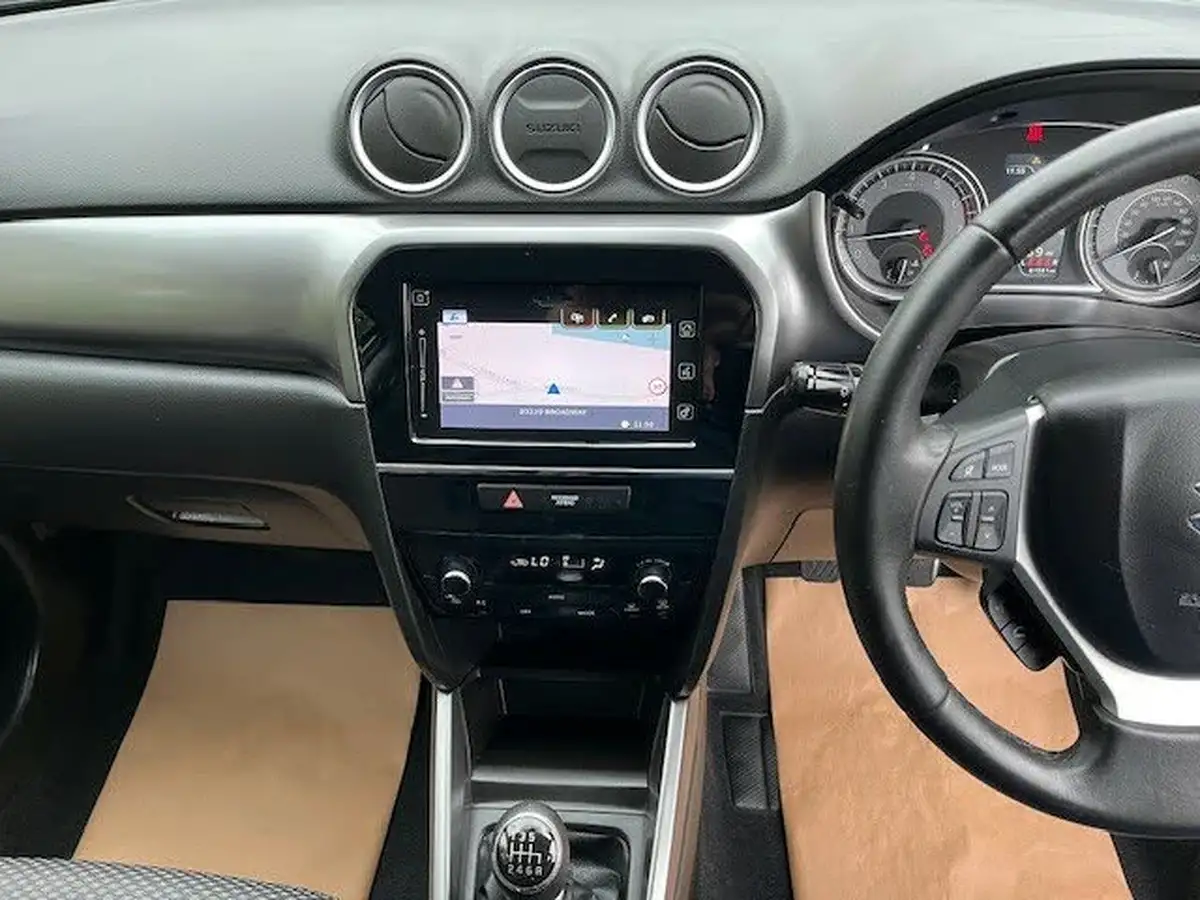 2019-suzuki-vitara-14-boosterjet-sz-t-big-8