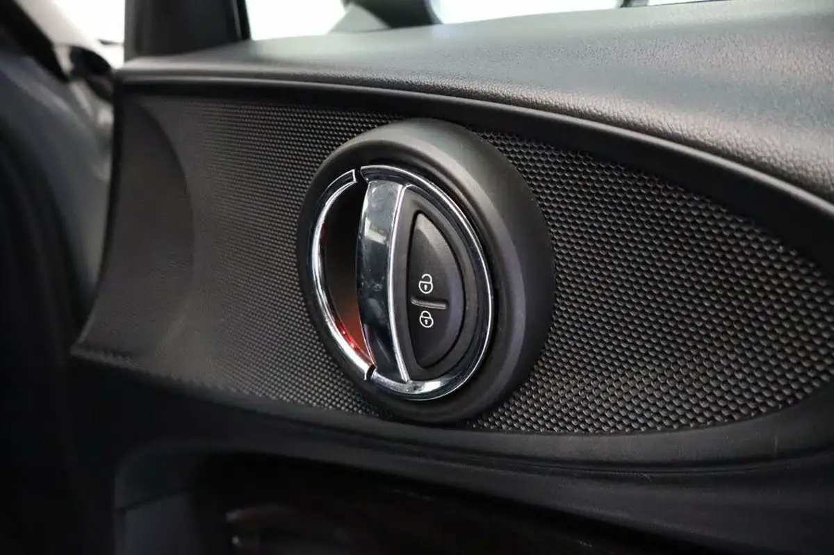 2019-mini-clubman-15-cooper-exclusive-auto-big-15