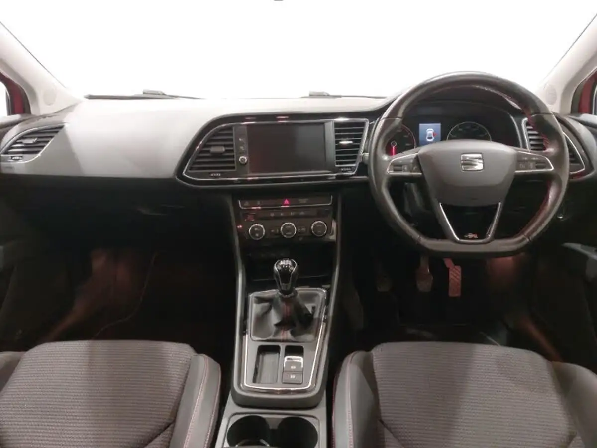 2017-seat-leon-14-ecotsi-fr-technology-hatchback-5d-big-2