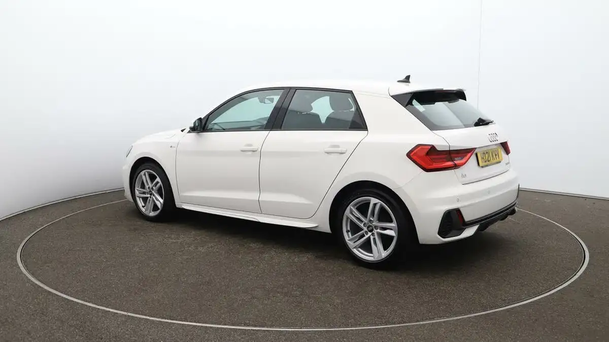 2021-audi-a1-10-25-tfsi-s-line-big-35