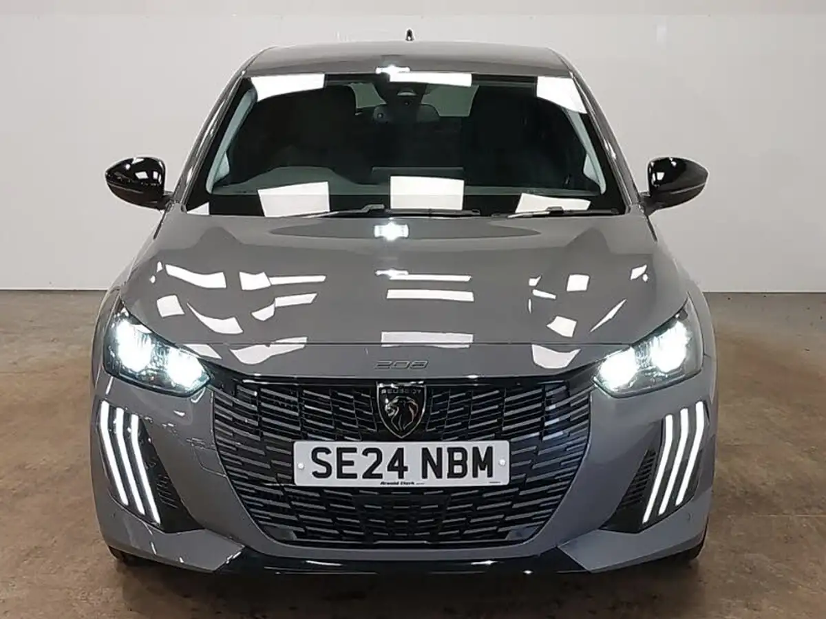 2024-peugeot-208-12-puretech-allure-hybrid-e-dsc6-big-18