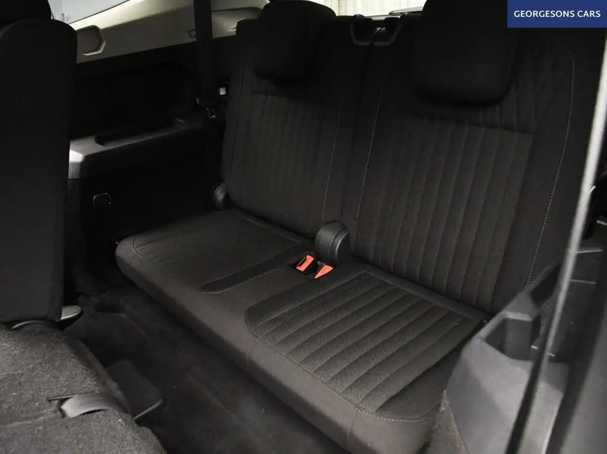 2022-volkswagen-tiguan-allspace-15-tsi-life-big-18