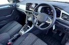 2023-volkswagen-t-roc-15-tsi-life-dsg-small-5