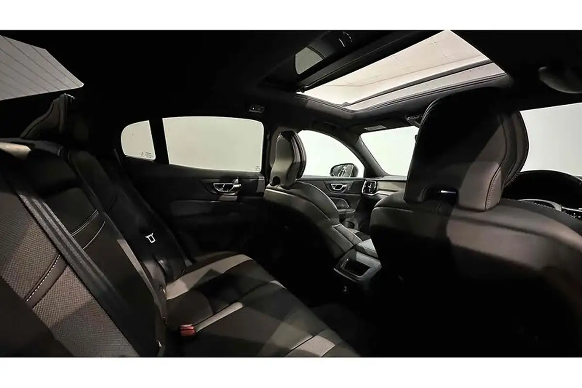 2019-volvo-s60-20-t5-r-design-plus-big-25