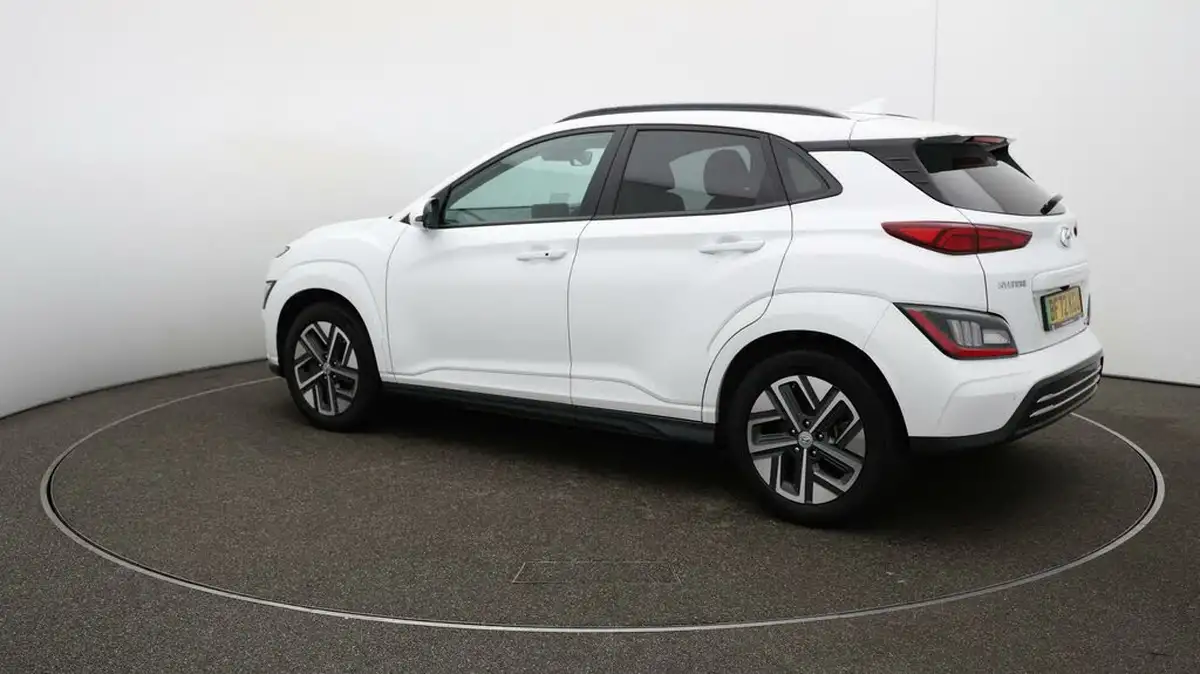2023-hyundai-kona-e-ultimate-204ps-64kwh-105kw-obc-big-37