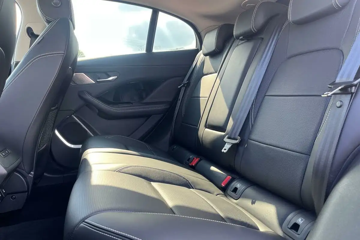 2019-jaguar-i-pace-ev400-hse-big-11