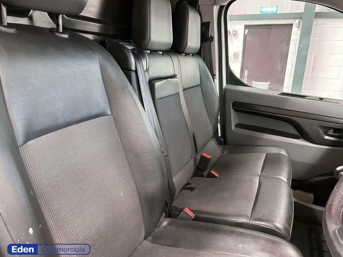 2022-vauxhall-vivaro-15td-2900-l2h1-sportive-big-15