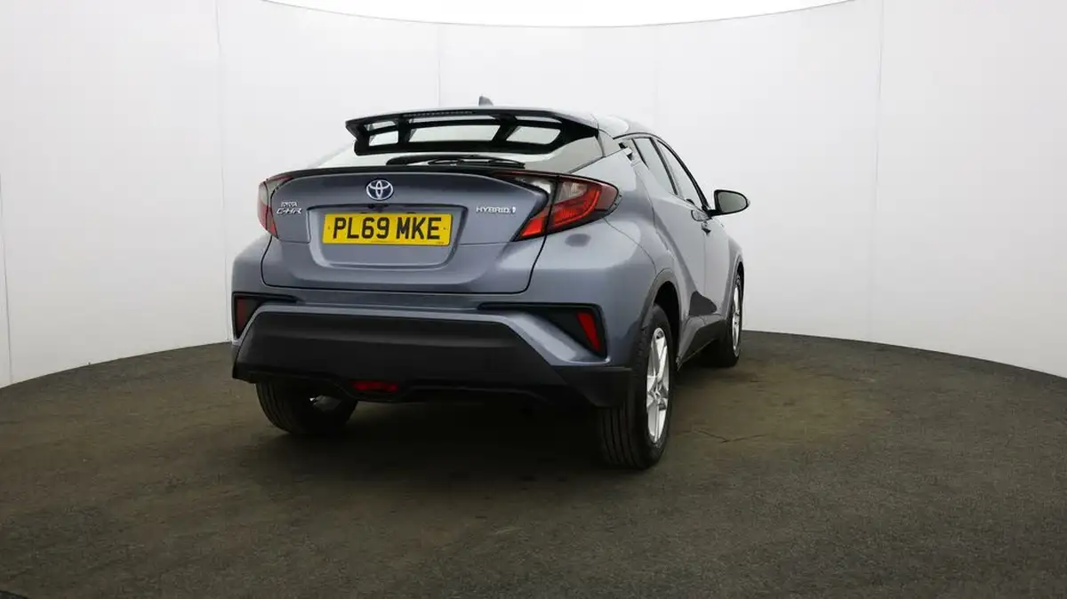 2020-toyota-c-hr-18-vvt-i-icon-parking-pack-big-53
