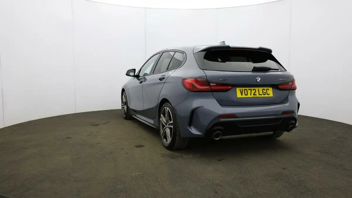 2022-bmw-1-series-20-m135i-xdrive-big-24