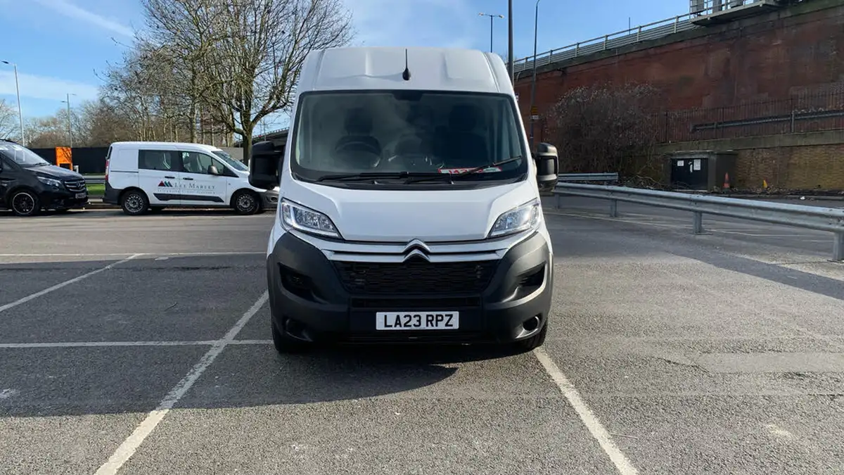 2023-citroen-relay-22bluehdi-35-l3h2-enterprise-edition-panel-big-7