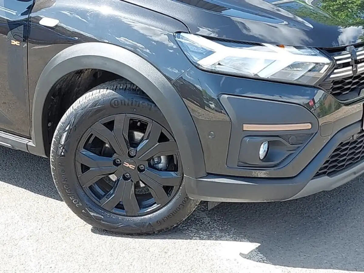 2024-dacia-sandero-stepway-10-tce-extreme-90bhp-big-8