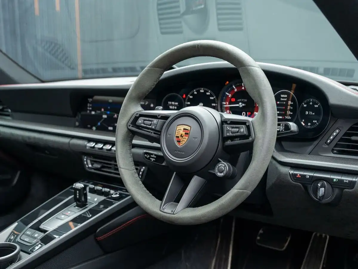 2022-porsche-911-30-carrera-gts-coupe-pdk-big-9