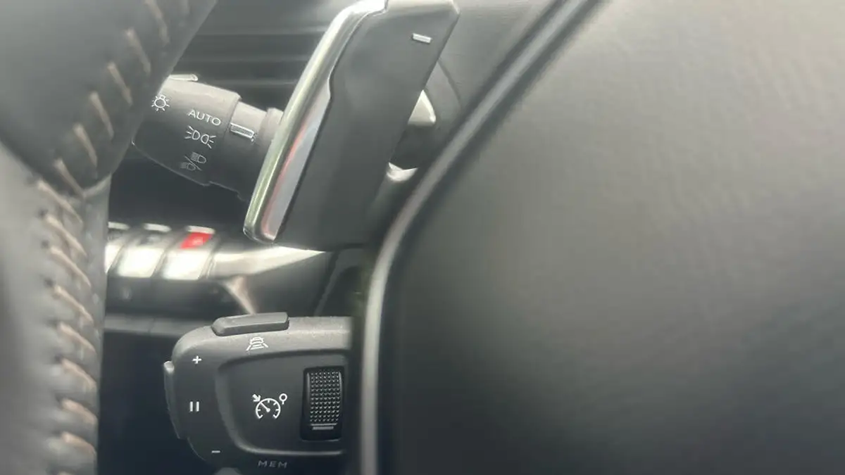 2024-peugeot-3008-suv-12-puretech-allure-130bhp-ss-eat8-big-26