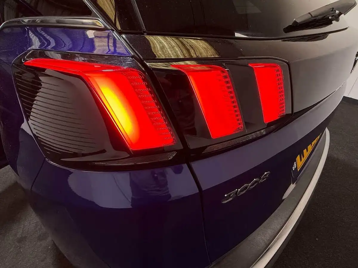 2020-peugeot-3008-suv-12-puretech-gt-line-eat8-big-54