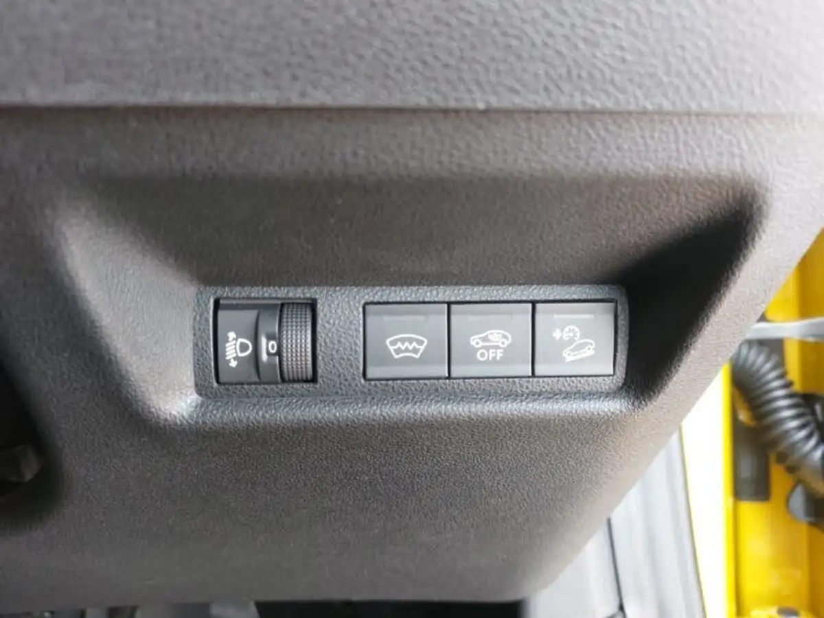 2025-jeep-avenger-12-gse-summit-e-hybrid-48v-auto-big-12