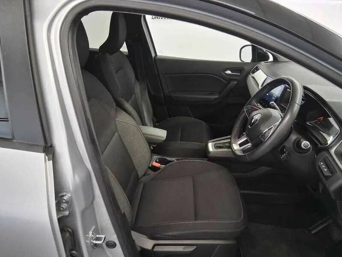 2020-renault-captur-13-tce-iconic-130bhp-edc-auto-big-10