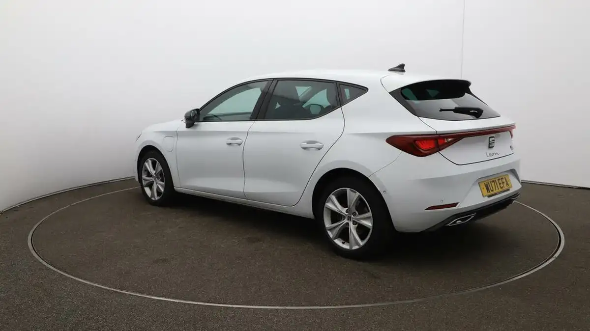2021-seat-leon-14-e-hybrid-fr-hatchback-big-62