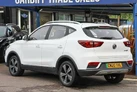 2020-mg-zs-suv-e-exclusive-ev-small-14