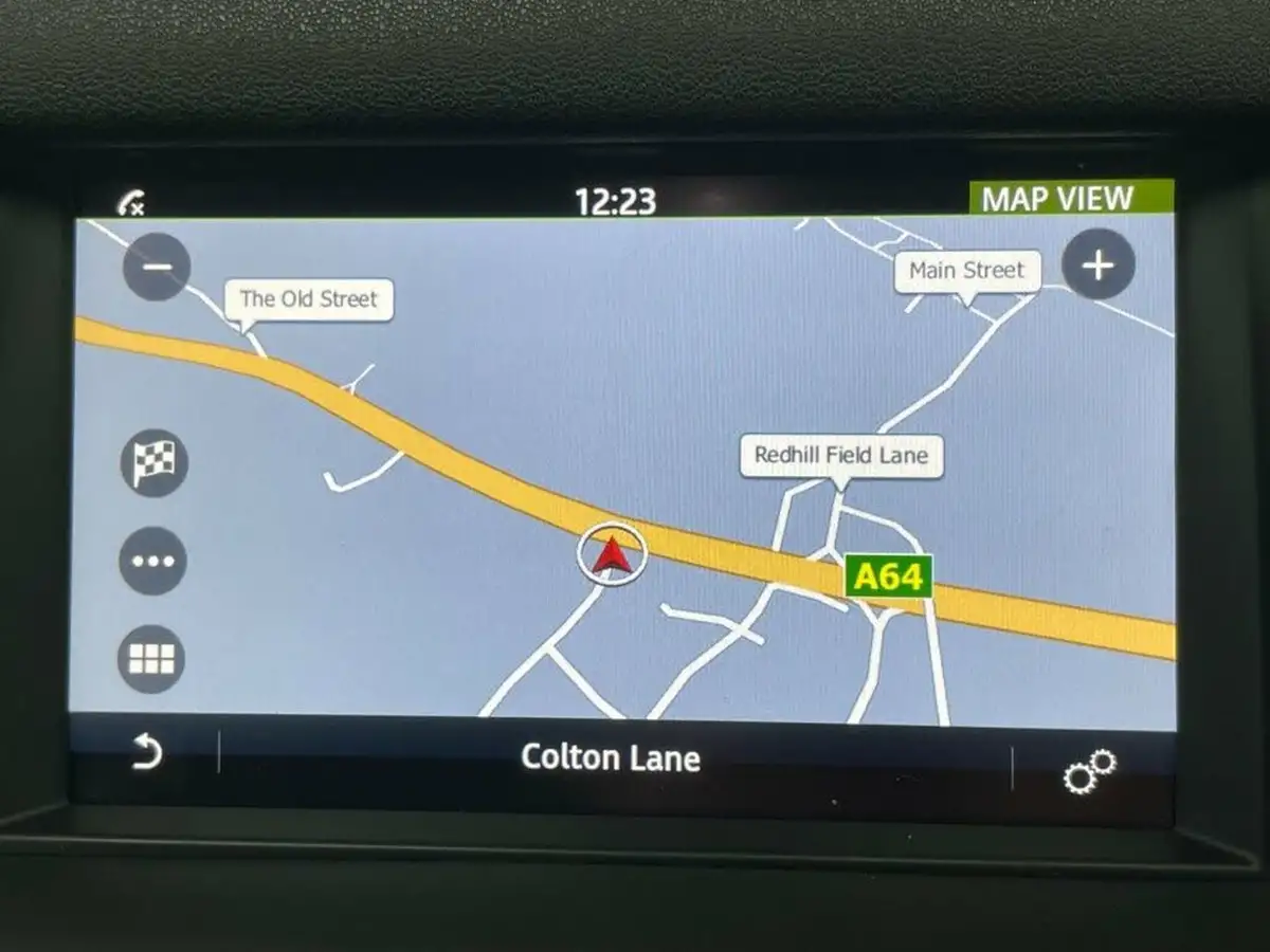2018-land-rover-discovery-sport-20td4-se-tech-180ps-big-37
