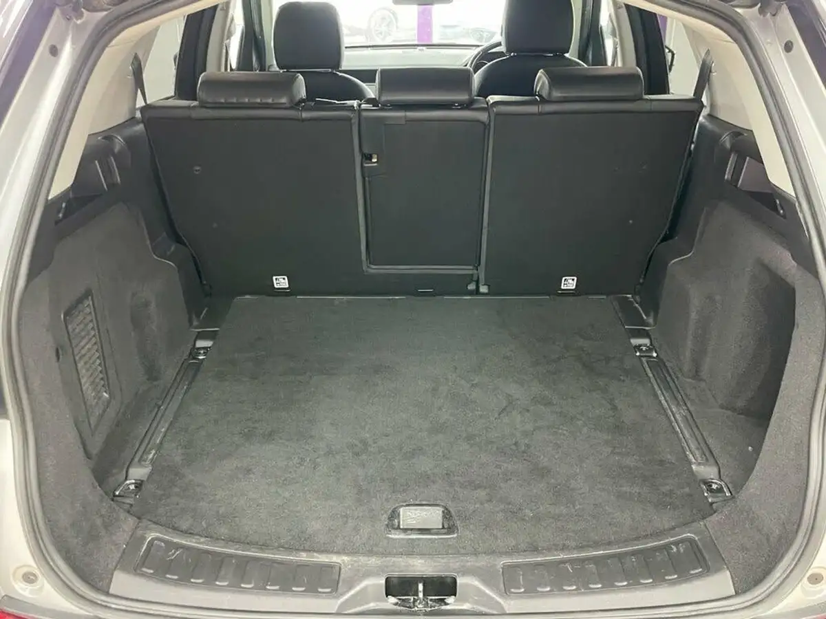 2018-land-rover-discovery-sport-20td4-se-tech-180ps-big-13