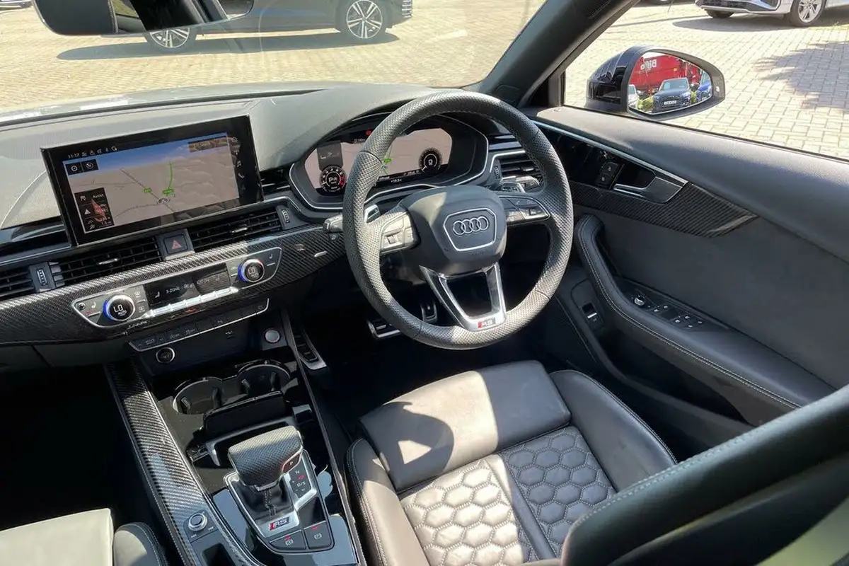 2024-audi-rs4-avant-29-tfsi-carbon-black-big-38