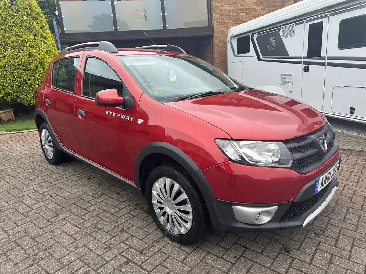 2013-dacia-sandero-stepway-09-ambiance-big-23