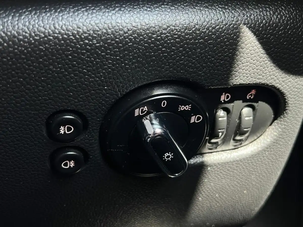 2020-mini-cooper-20-cooper-s-sport-189bhp-hatchback-5d-auto-big-47