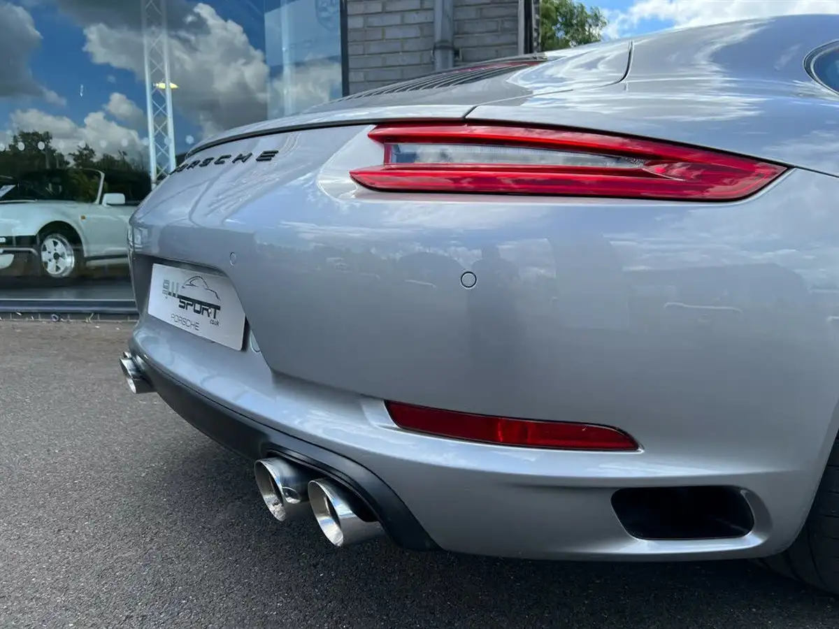 2016-porsche-911-30-carrera-coupe-pdk-big-9