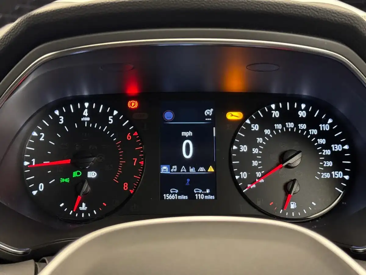 2021-renault-captur-13-tce-iconic-140ps-big-26