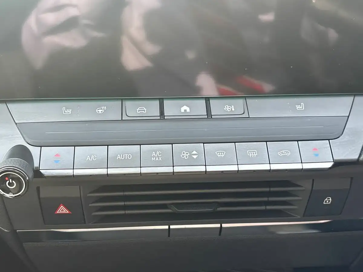 2023-vauxhall-astra-big-17