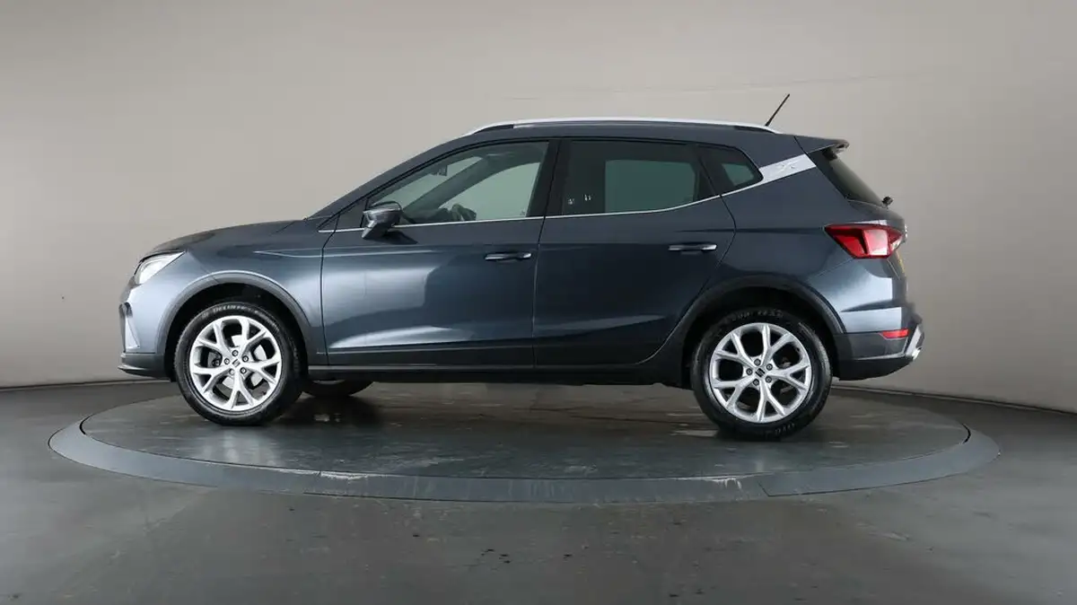2022-seat-arona-10-tsi-fr-dsg-big-36