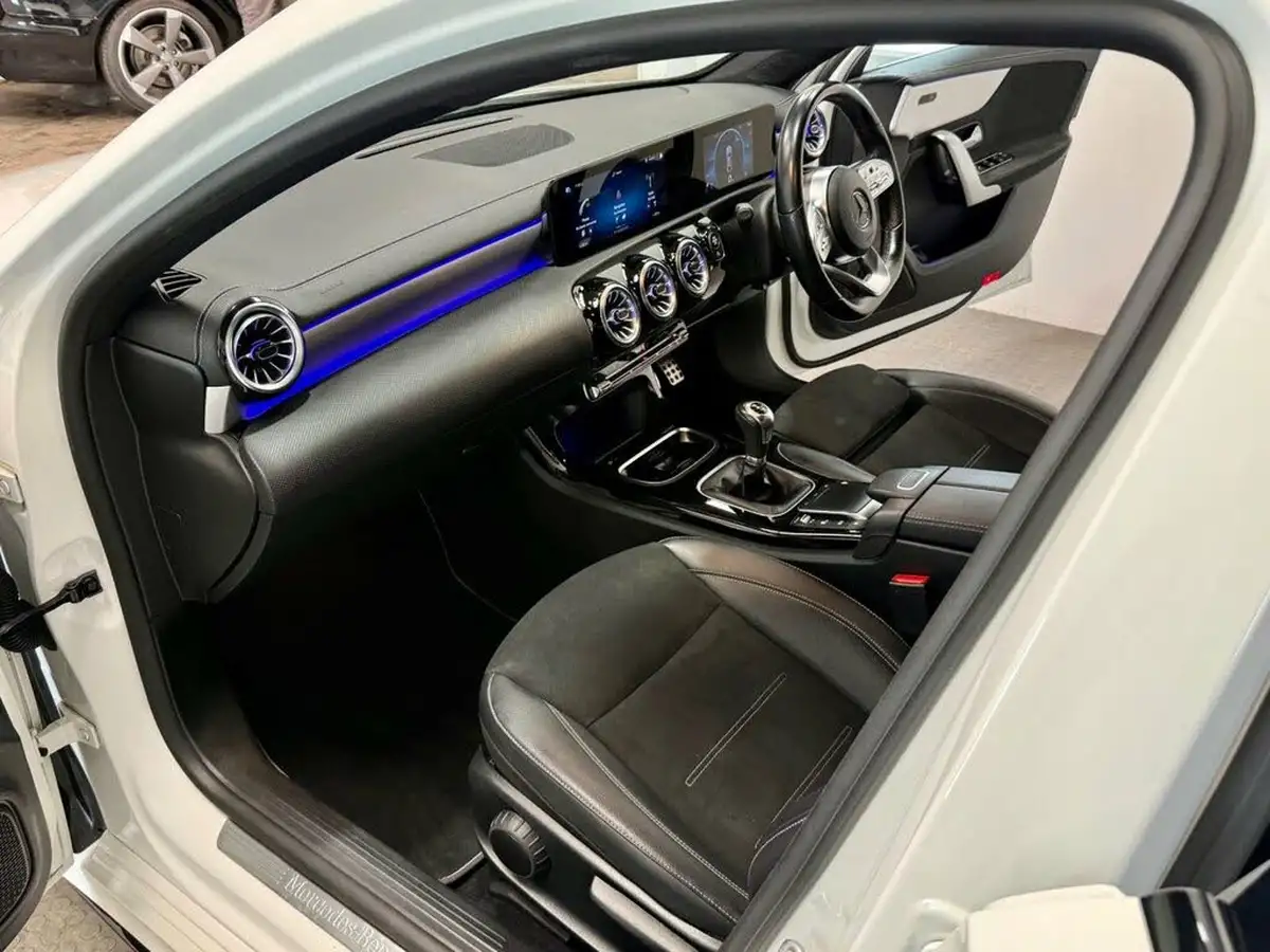 2021-mercedes-benz-a-class-13-a200-amg-line-executive-edition-saloon-4d-big-30
