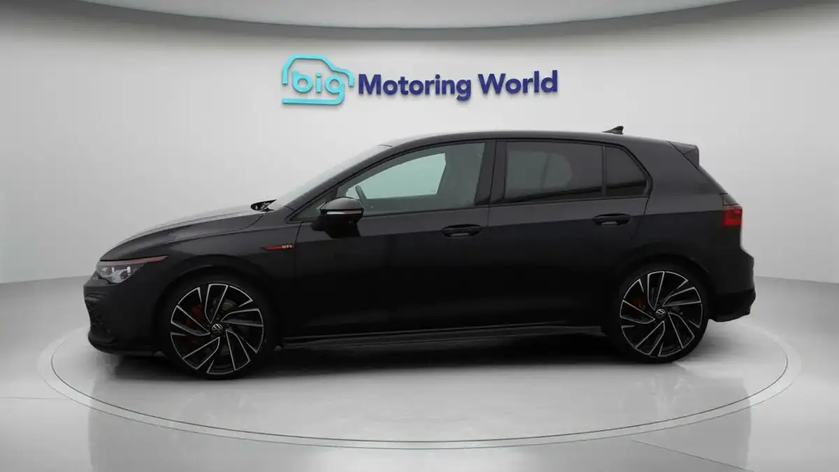 2021-volkswagen-golf-20-tsi-gti-dsg-big-4