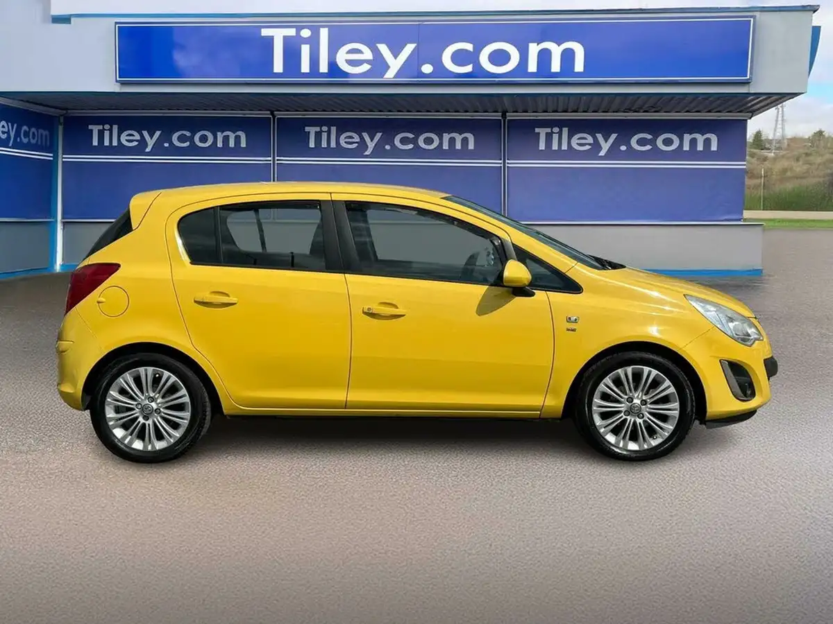 2012-vauxhall-corsa-big-9