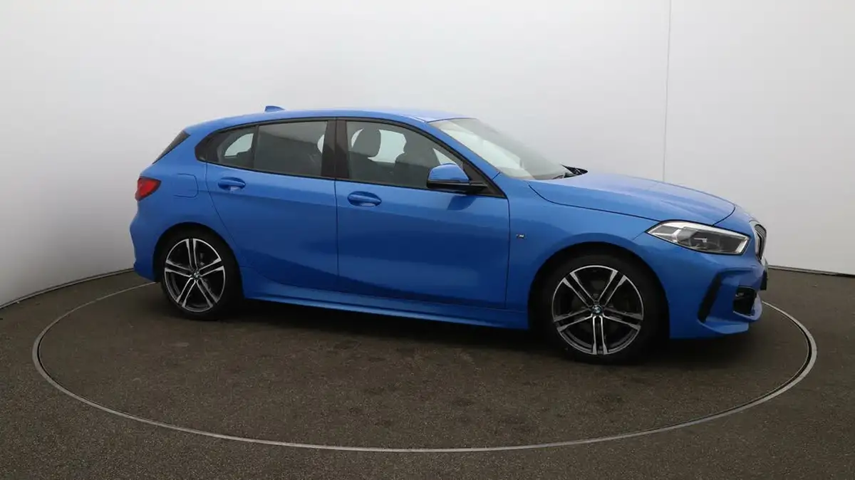 2022-bmw-1-series-15-118i-m-sport-lcp-big-39