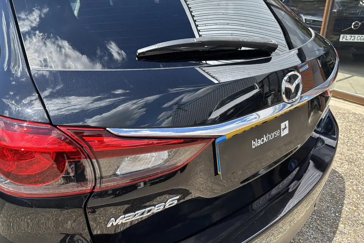 2018-mazda-mazda6-22td-sport-nav-150ps-skyactiv-d-tourer-5d-big-46