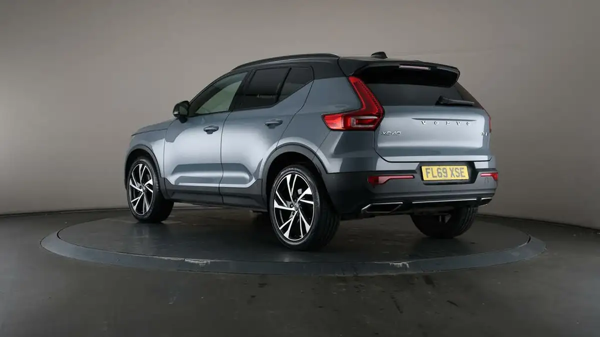 2019-volvo-xc40-20-t5-r-design-big-71