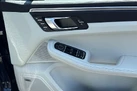 2022-porsche-macan-20-small-38