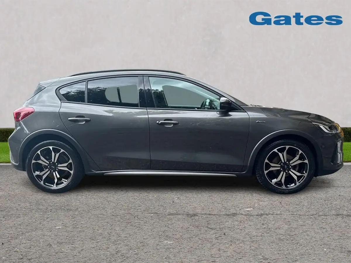2022-ford-focus-10t-active-vignale-125ps-hybrid-mhev-hatchback-powershift-big-7
